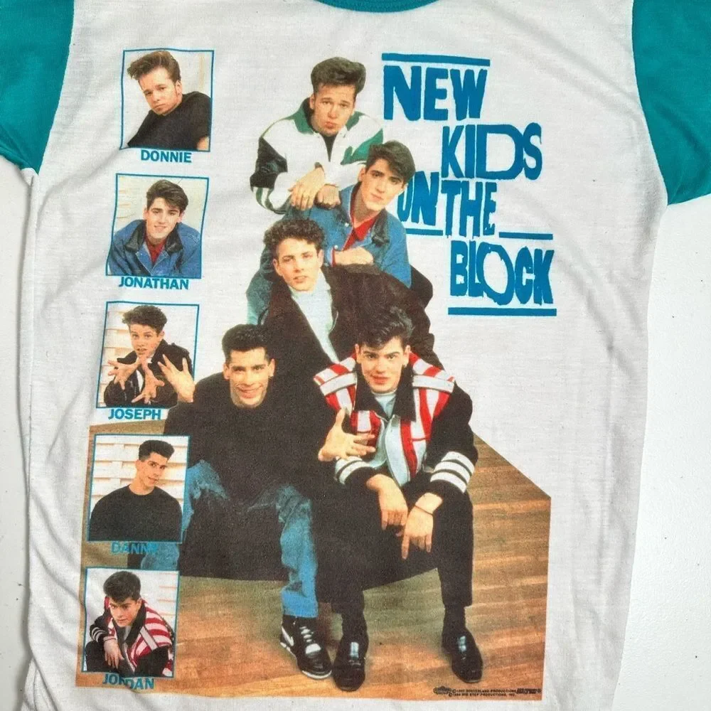 VINTAGE Girls 90s New Kids on the Block Graphic Nightgown Night Shirt - Size M
